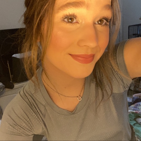 Meet your Posher, Avery - Picture 1 of 1